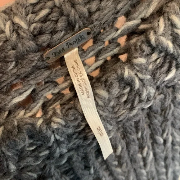 Women's Free People Prancer Dancer Reindeer Wool Knit Pullover Gray Sweater M - Picture 10 of 10